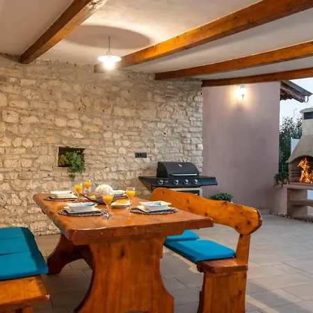 Villa Amazing Lara With Private Pool By Wiibuk *
